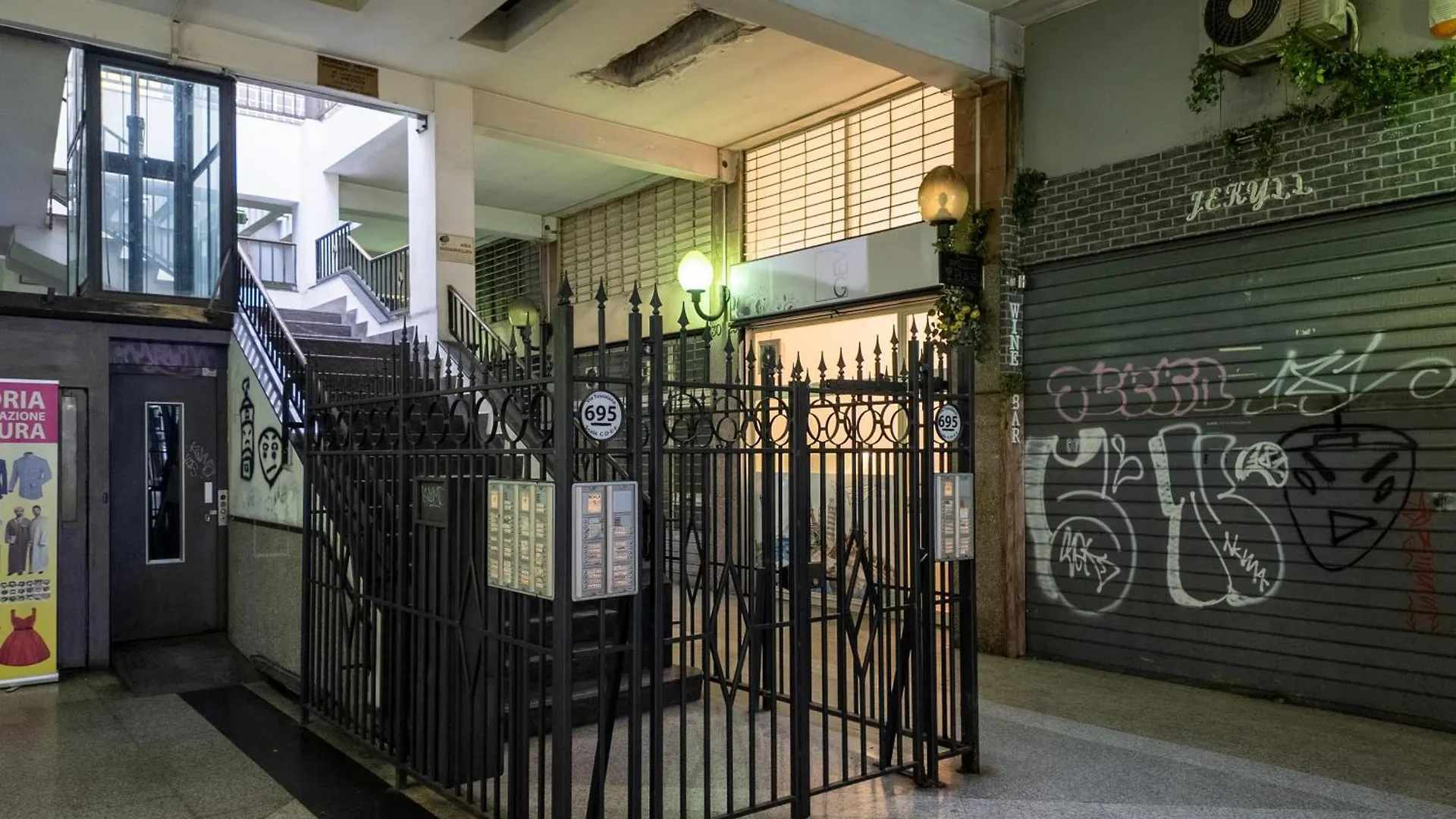 Apartment Casetta Fari Metro A Tuscolana Rome Italy