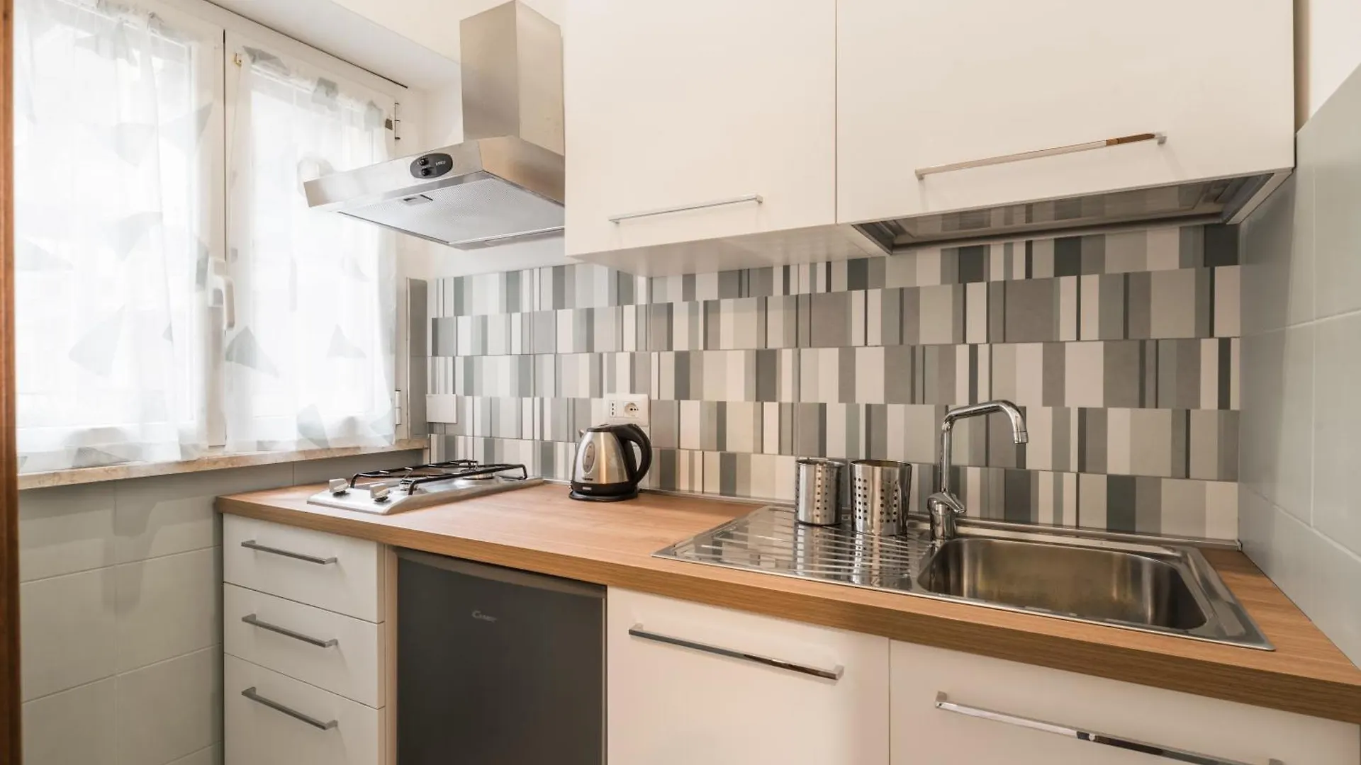 Apartment Casetta Fari Metro A Tuscolana Rome
