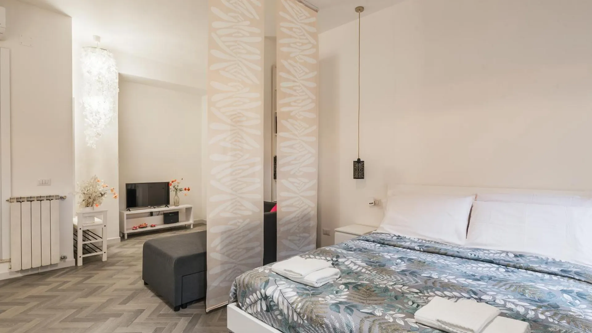 Casetta Fari Metro A Tuscolana Rome Apartment